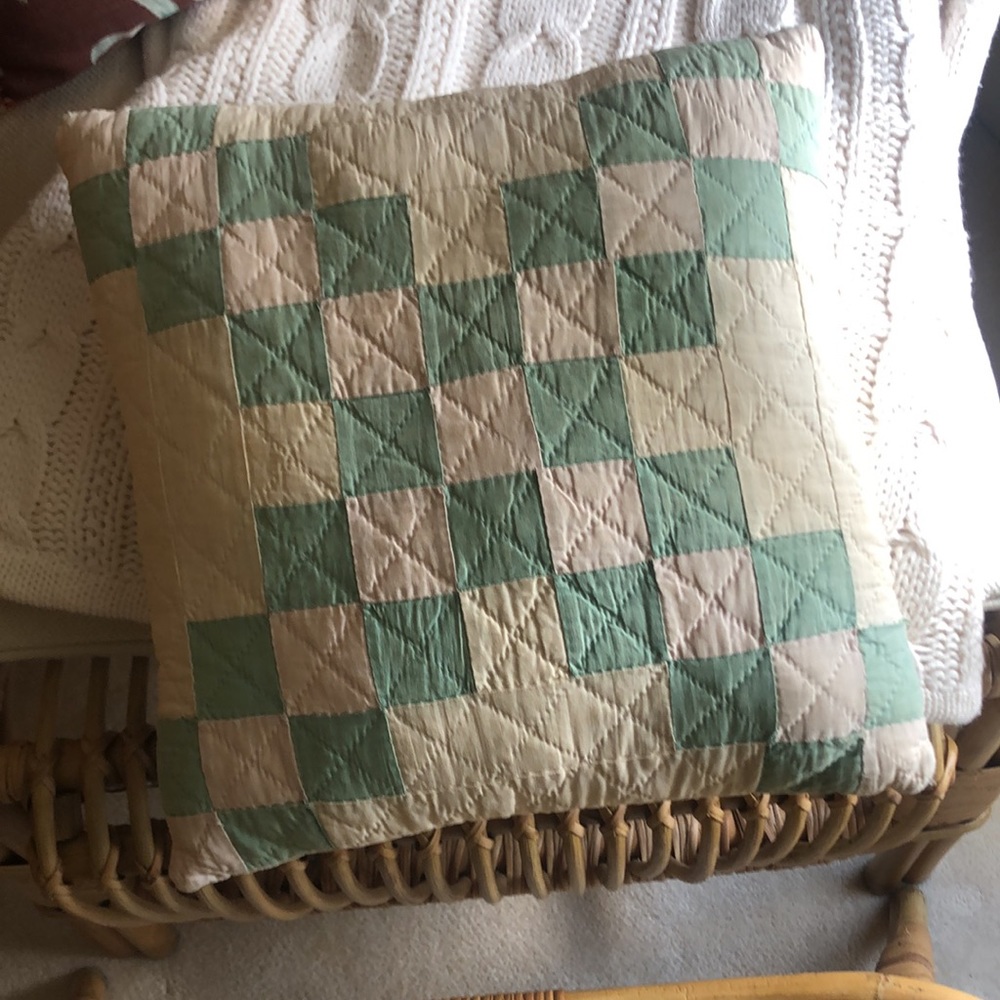 Vintage pillow created from vintage quilt. Unique, one of a kind. FIRM PRICE. - Picture 8 of 9